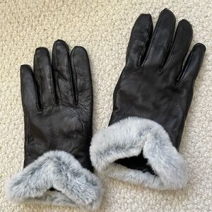 EUC 🖤🤍 CuddlDuds Leather Gloves | Grey Faux Fur Trim | Cozy & Chic